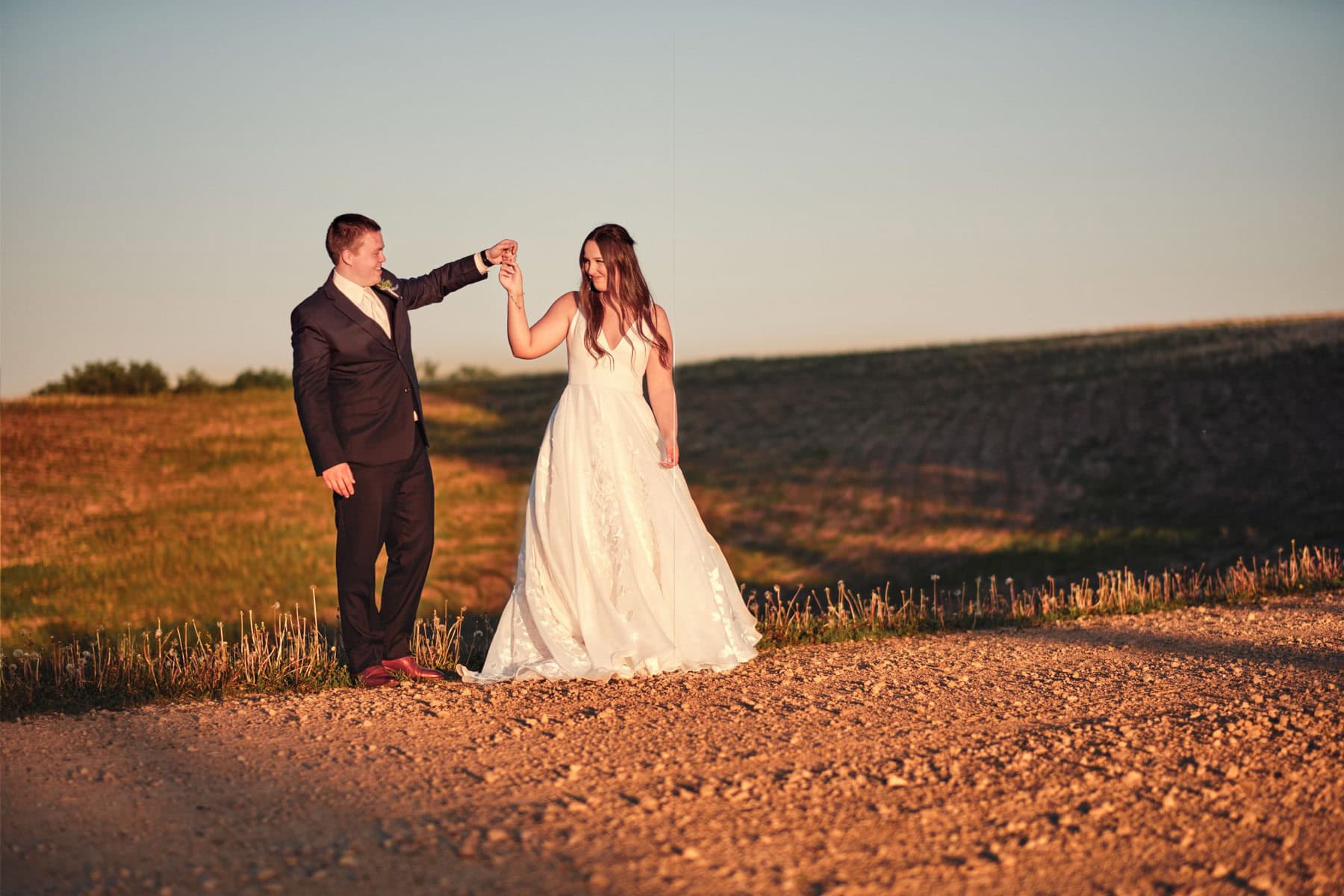 Adirondack Photography A Man And Woman In A Wedding Dress